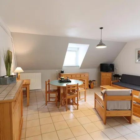 Semesterbostad De Charme Au Coeur Des Volcans D'auvergne Avec Jardin Clos Et Acces Pmr - Fr-1-742-251 *